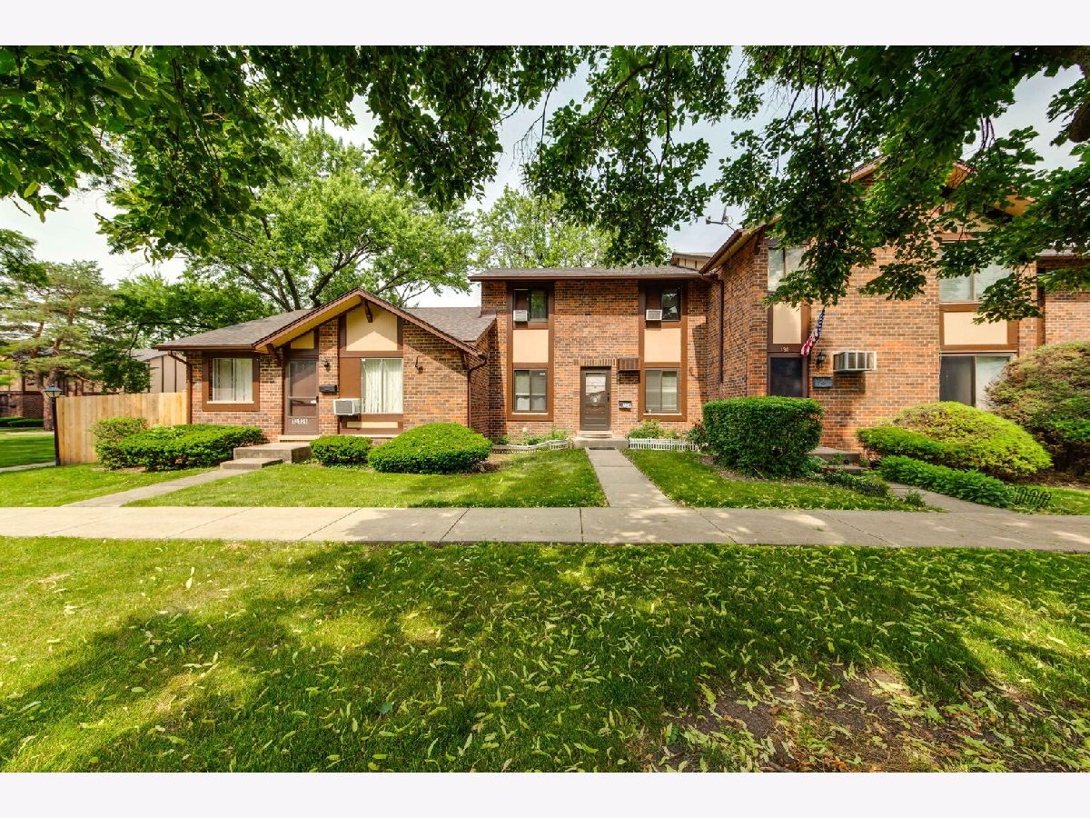 For Sale Villa Park Illinois, 1S134 Holyoke Lane
