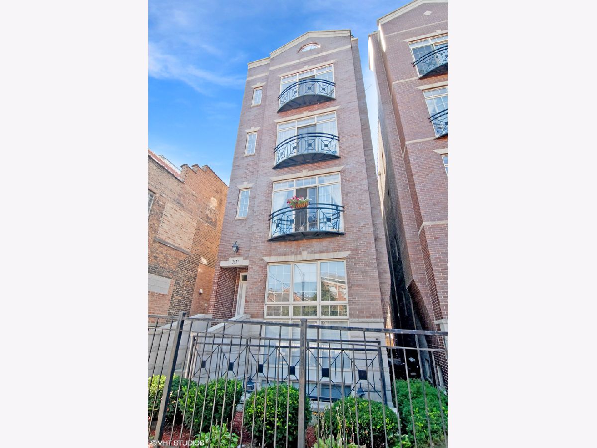  For Sale Chicago Illinois, 2623 Belmont Avenue