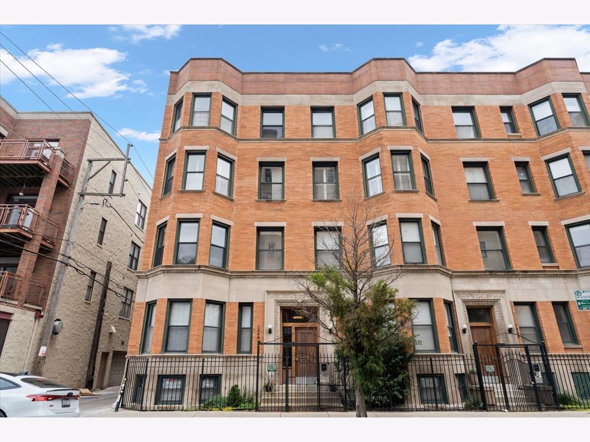  For Sale Chicago Illinois, 1048 Lawrence Avenue