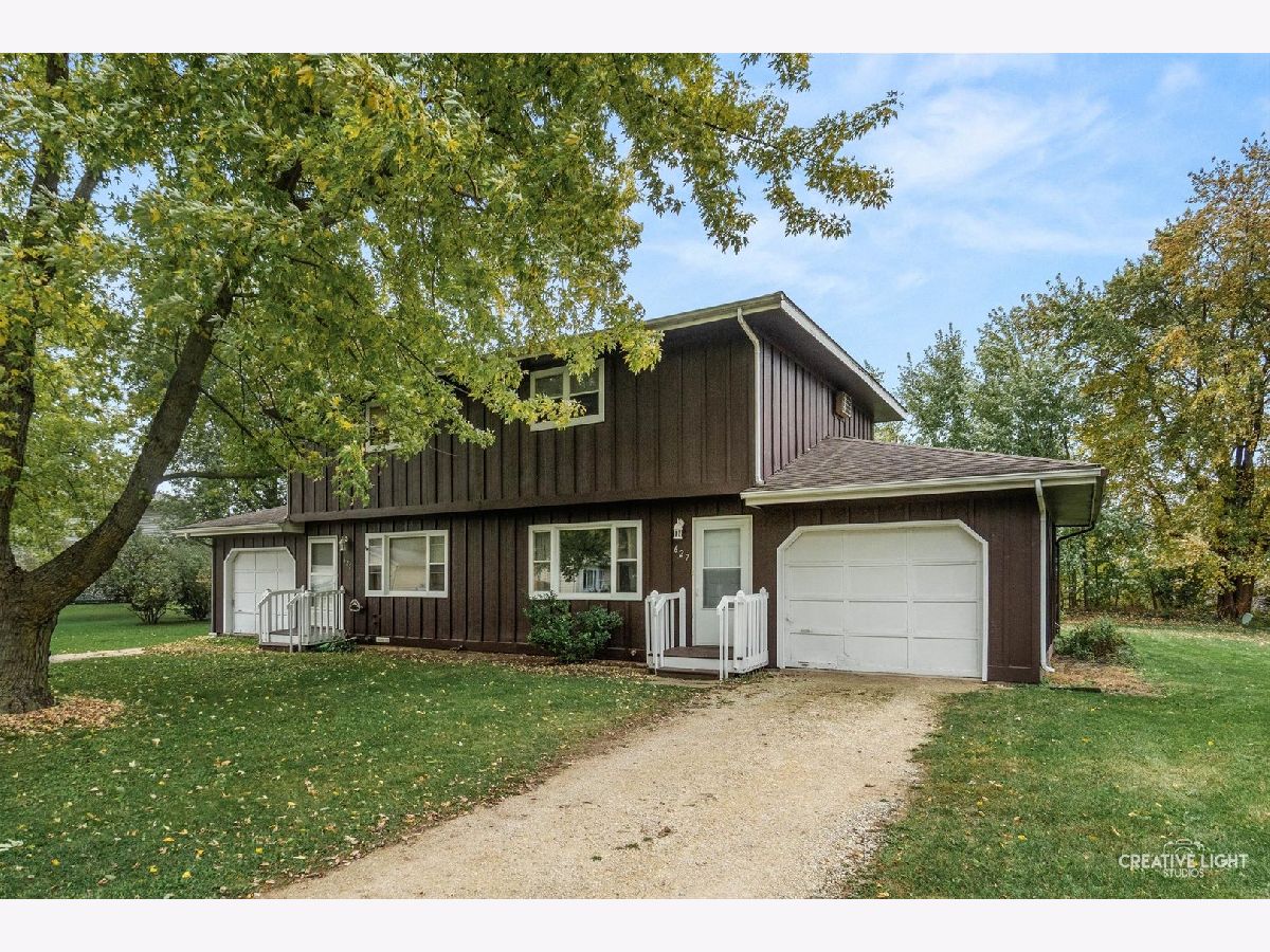  For Sale Hinckley Illinois, 627 James Street