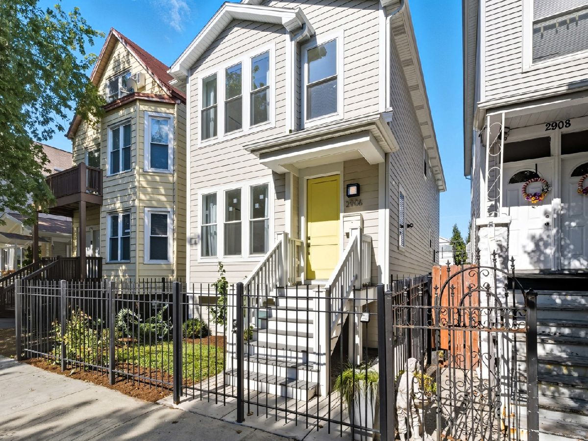  For Sale Chicago Illinois, 2906 Woodard Street