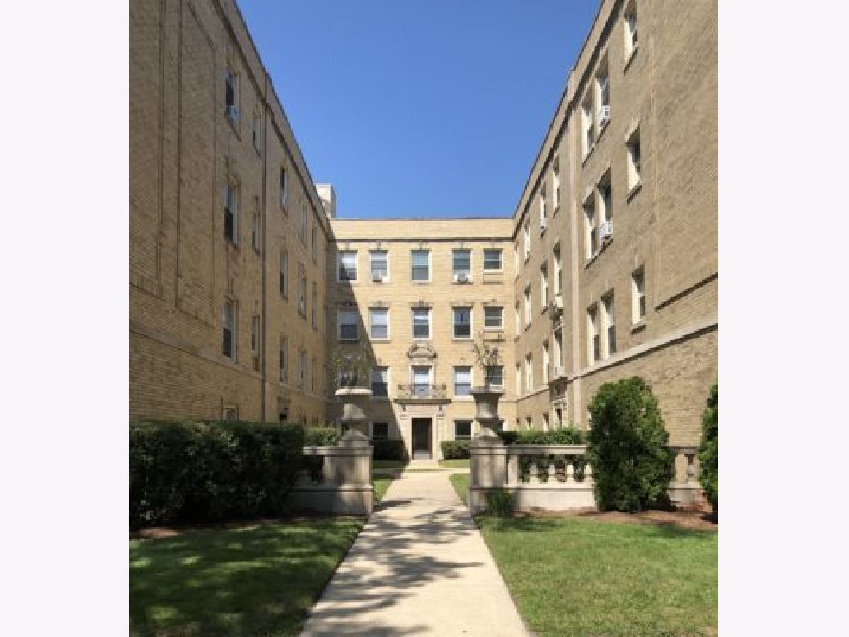 Rented Chicago Illinois, 2242 Farwell