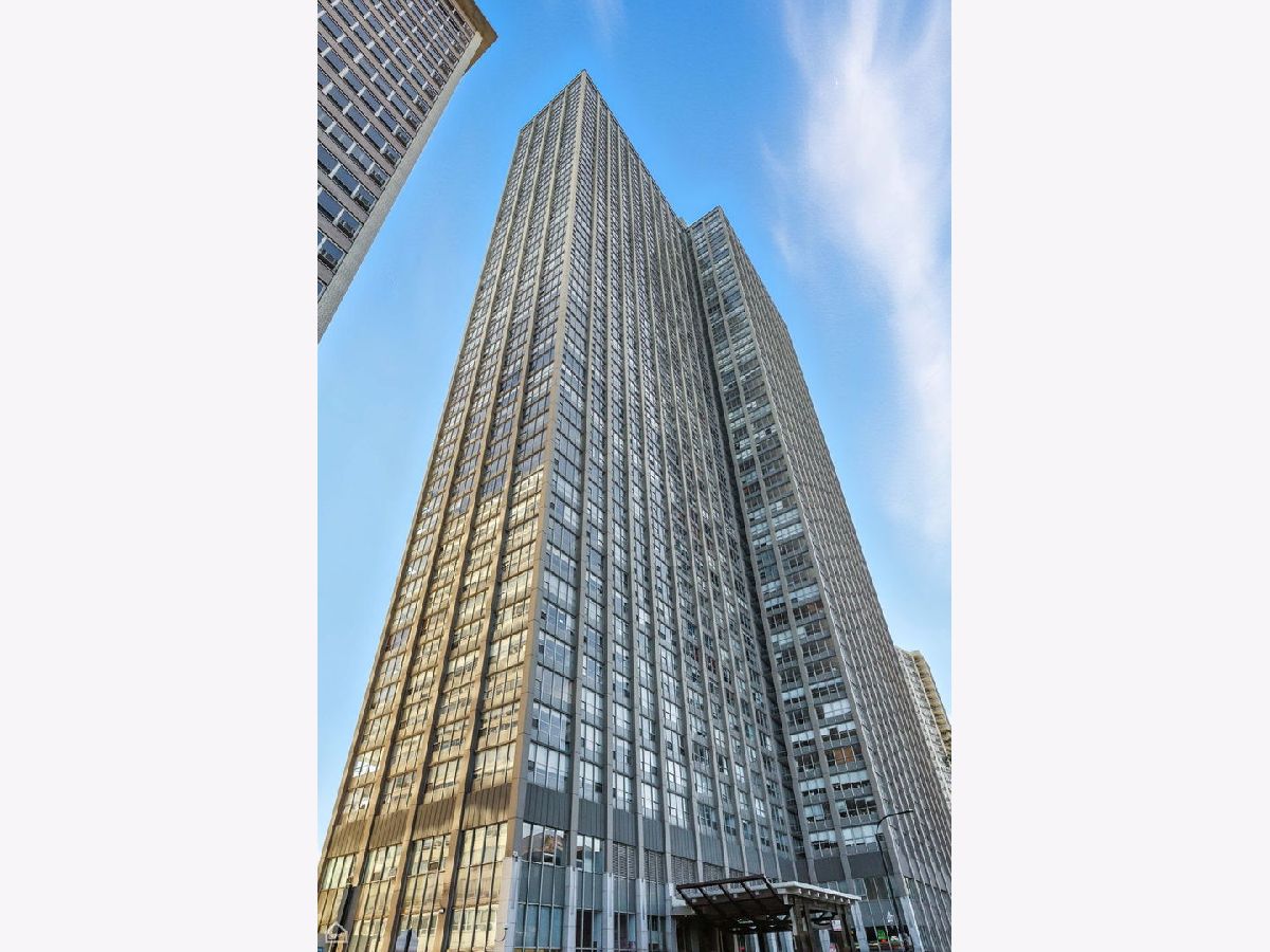  For Sale Chicago Illinois, 655 Irving Park Road
