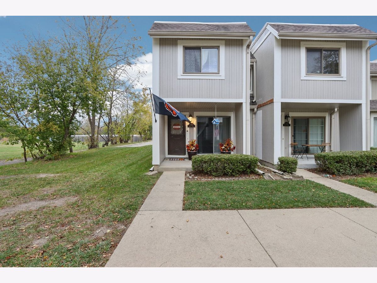  For Sale Grayslake Illinois, 634 Robin Court