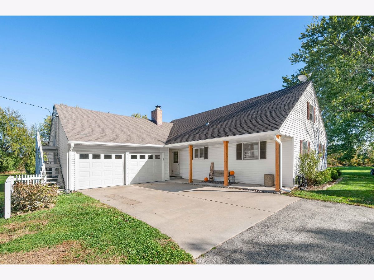  For Sale Hinckley Illinois, 10266 Pritchard Road