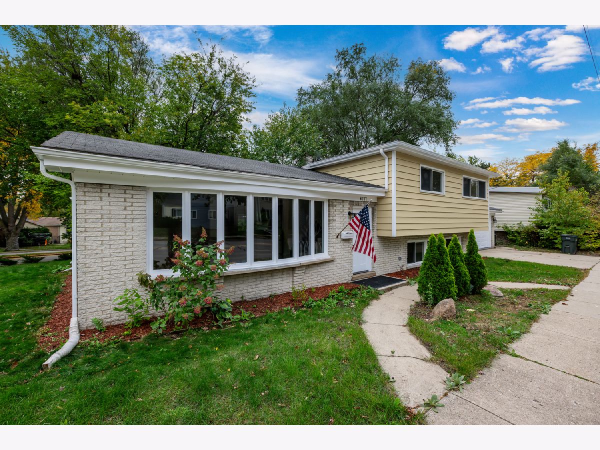 For Sale Skokie Illinois, 8717 Gross Point Road