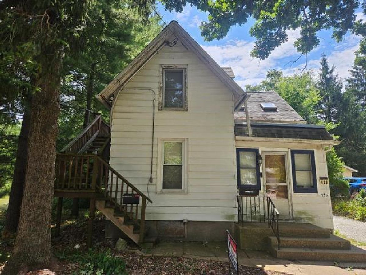 For Sale East Dundee Illinois, 436 Barrington Avenue