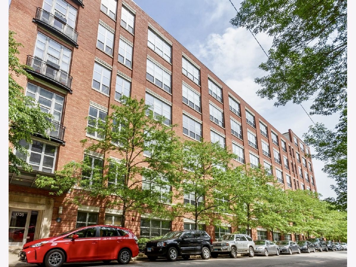  For Sale Chicago Illinois, 1735 Paulina Street