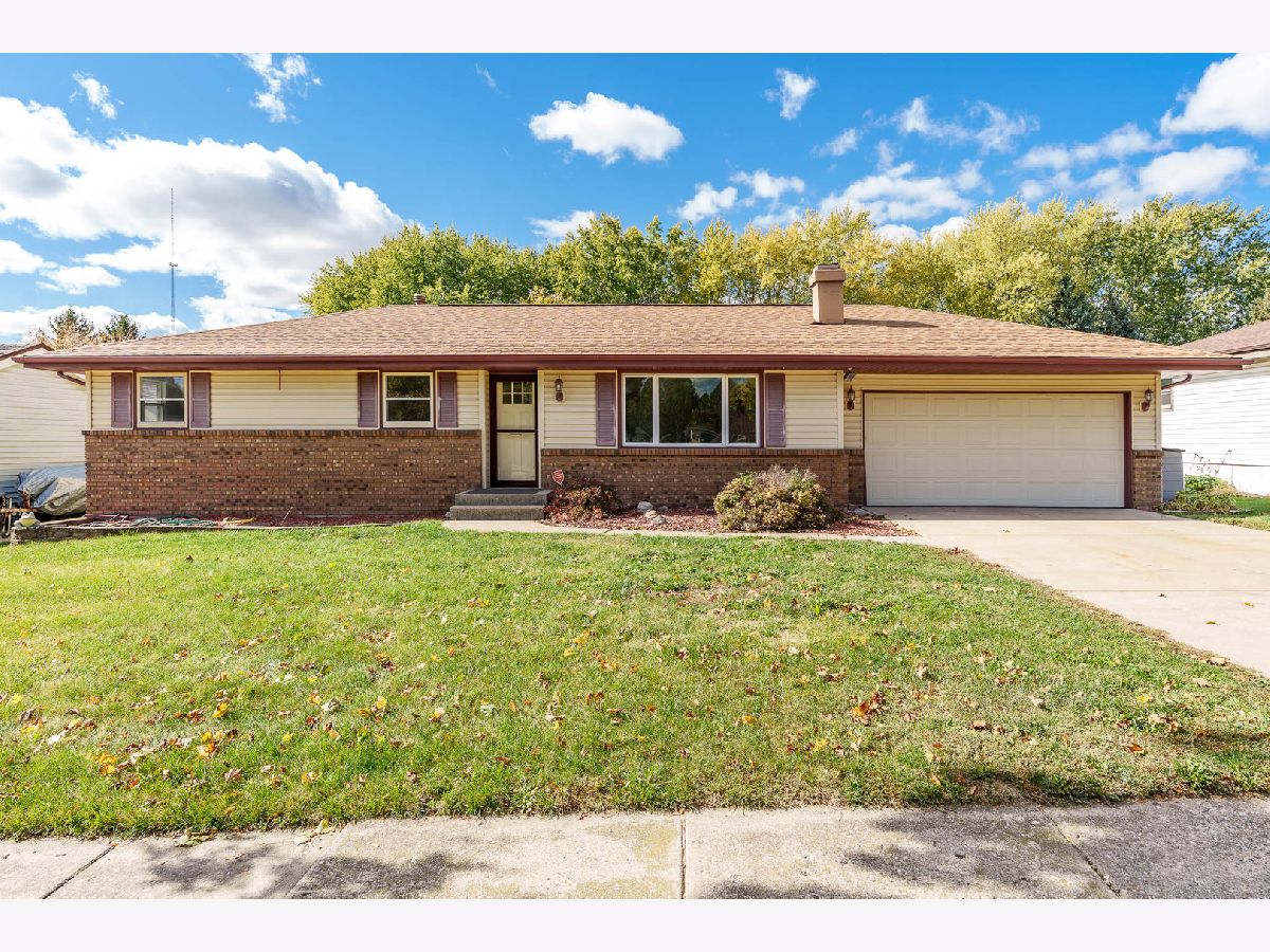  Sold Loves Park Illinois, 4404 Harvest