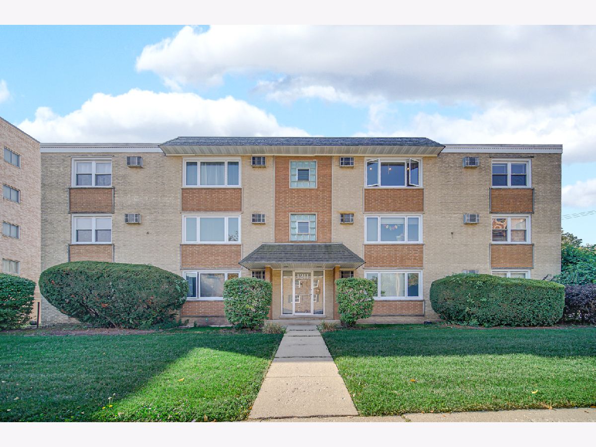  For Rent Des Plaines Illinois, 1211 Brown