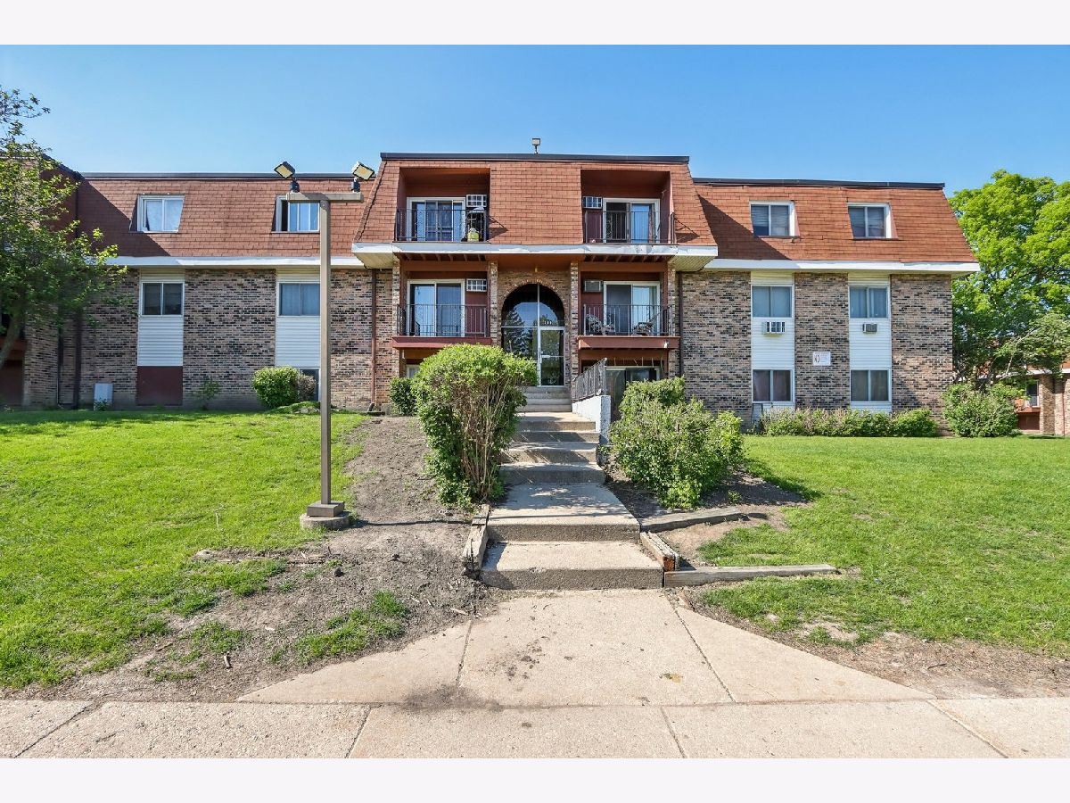 For Sale Hoffman Estates Illinois, 600 Mesa Drive