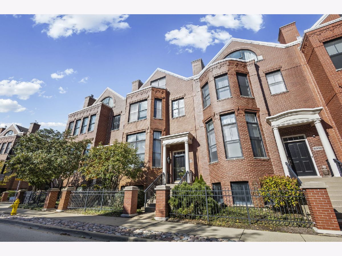 For Sale Glenview Illinois, 2005 Valor Court