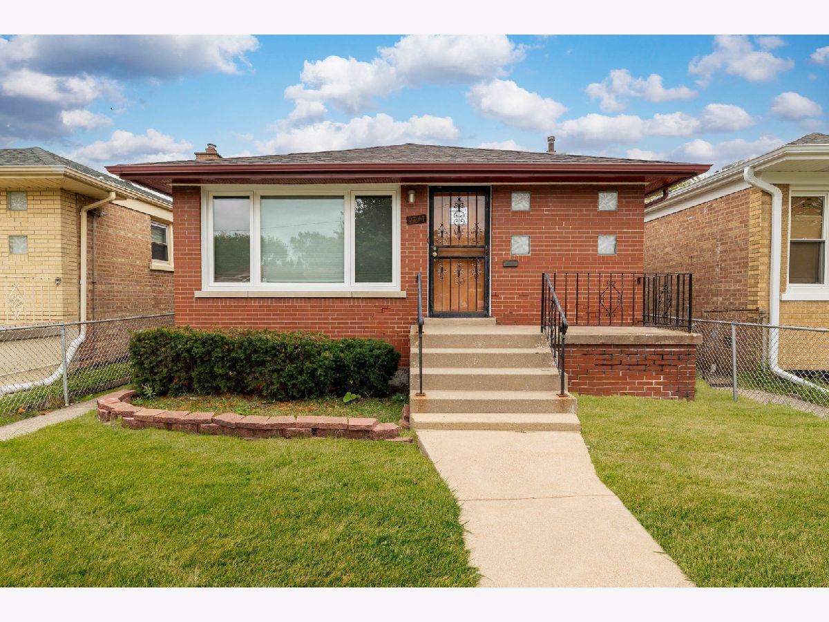  For Sale Chicago Illinois, 9747 Harvard Avenue