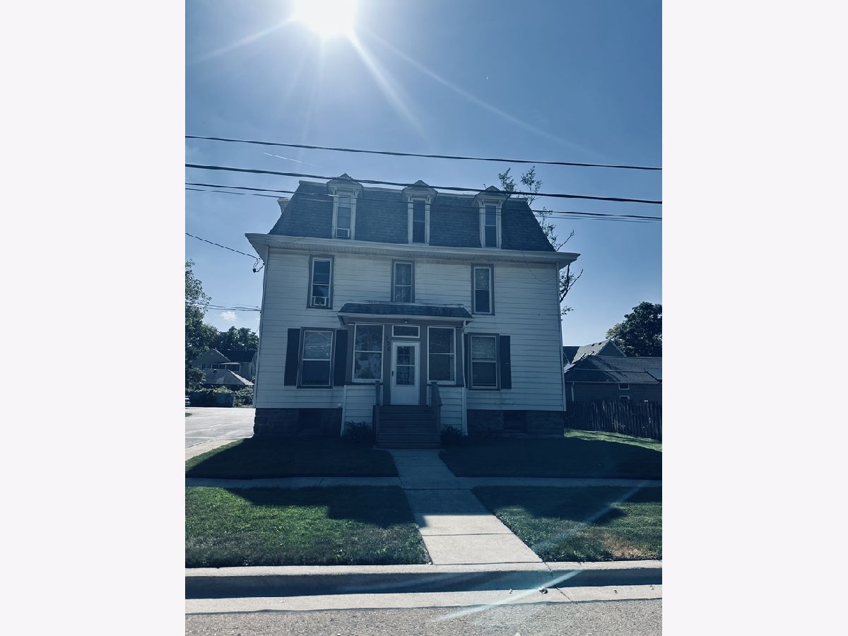 For Rent Sycamore Illinois, 330 Sycamore