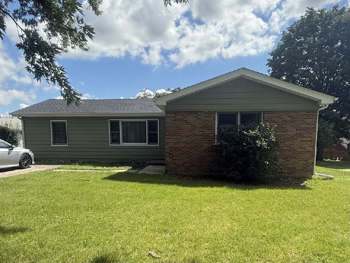  For Sale North Aurora Illinois, 355 Hilltop Drive