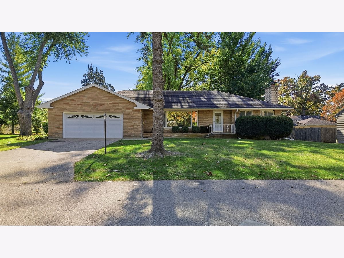  For Sale Dixon Illinois, 1304 Park Lane