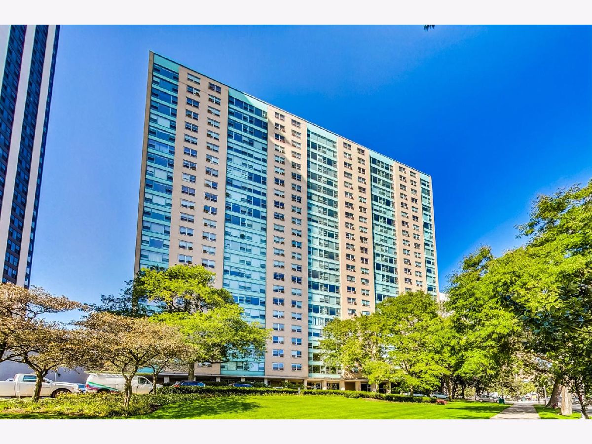  For Sale Chicago Illinois, 3180 Lake Shore Drive