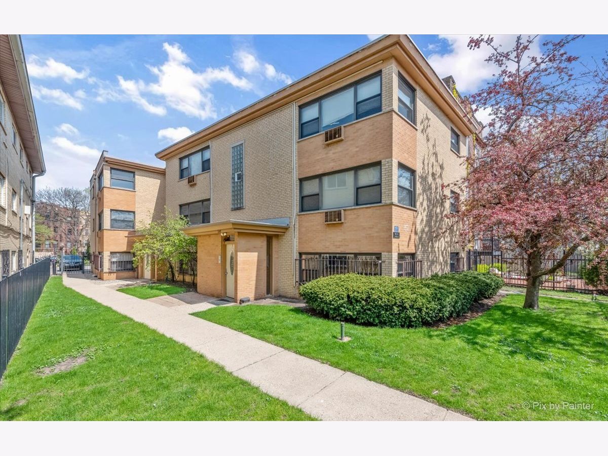 Rented Chicago Illinois, 7610 Rogers