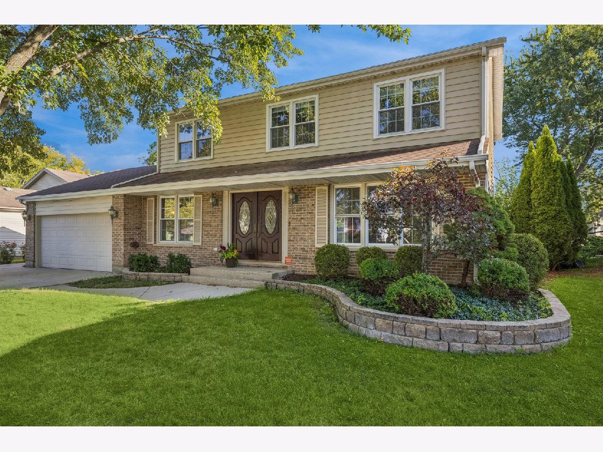 Homes For Sale Countryside West Lake Zurich Illinois, 815 Pheasant Ridge Drive
