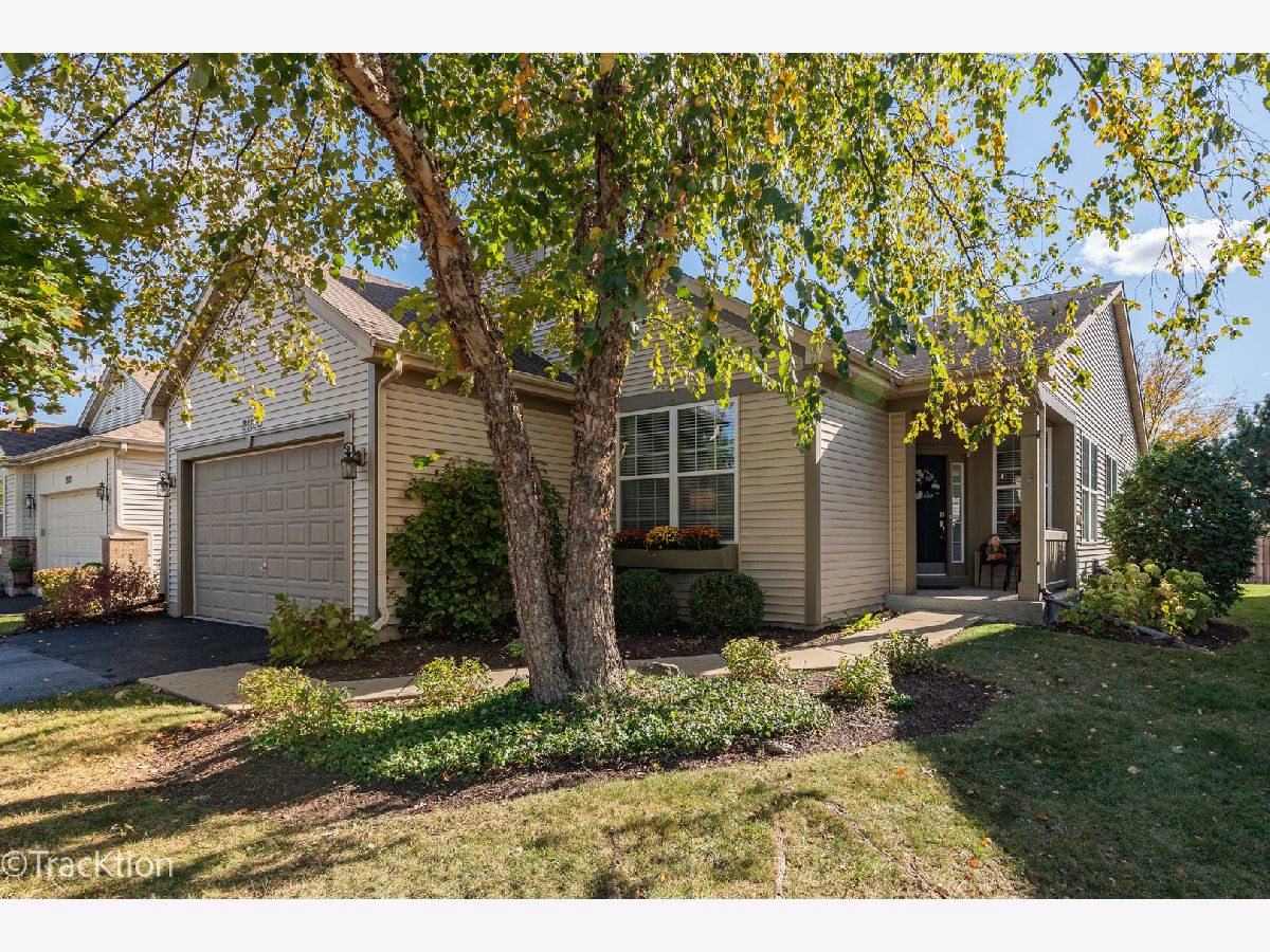 For Sale Crest Hill Illinois, 21123 Sterling Lake Court