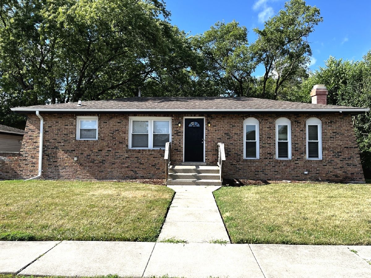 For Sale Lynwood Illinois, 2724 Lake Park Drive