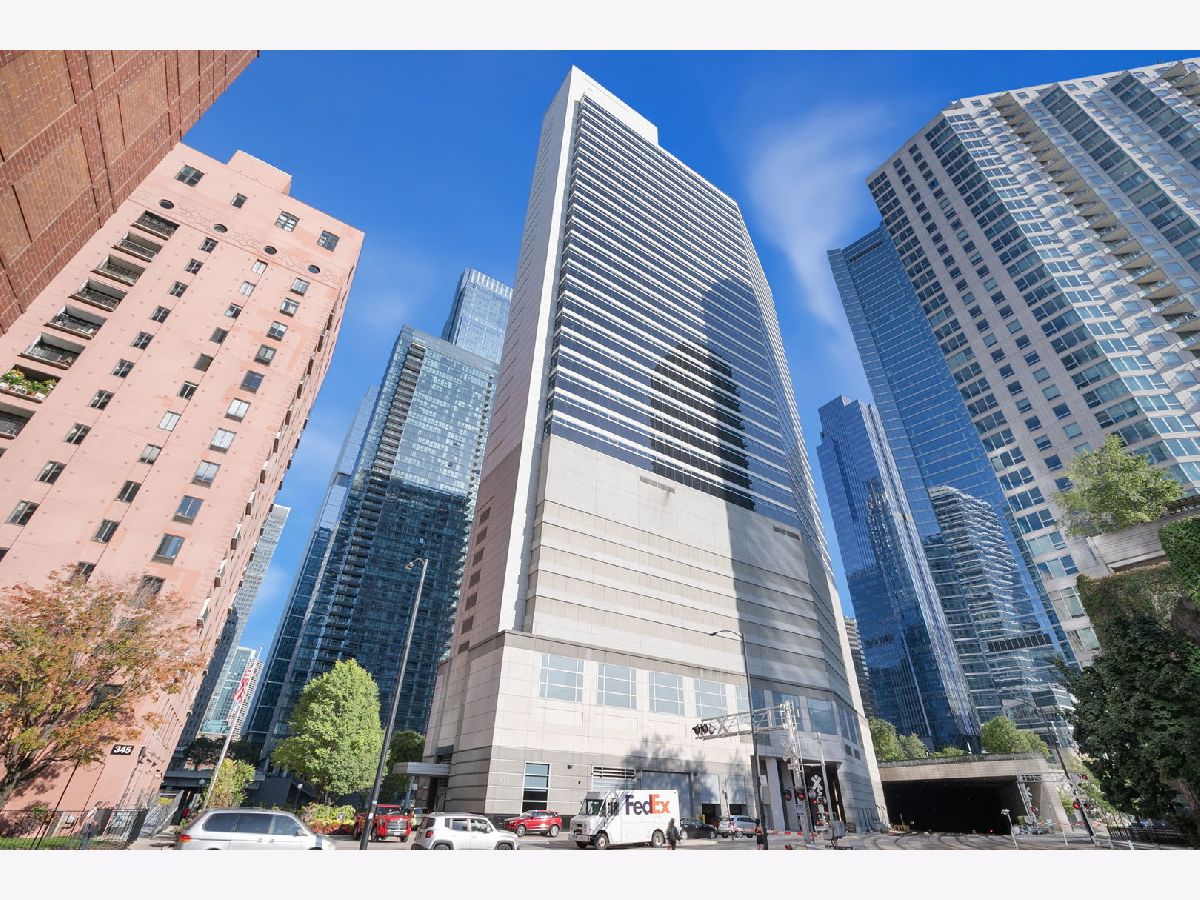  For Sale Chicago Illinois, 333 Canal Street