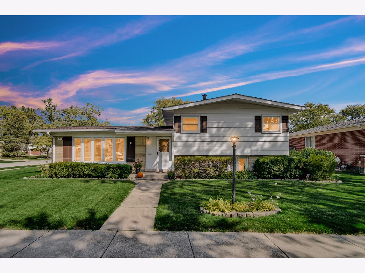 For Sale Glenwood Illinois, 511 Arquilla Drive