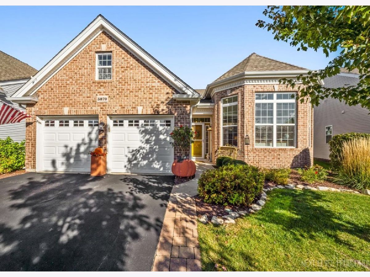 Homes & Townhomes For Sale Bowes Creek Country Club Elgin Illinois, 3870 Crooked Creek Drive