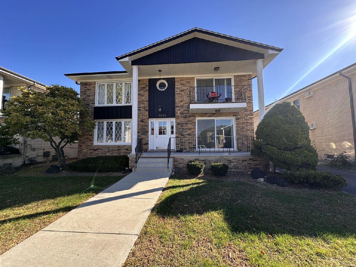  For Rent Brookfield Illinois, 4525 Elm