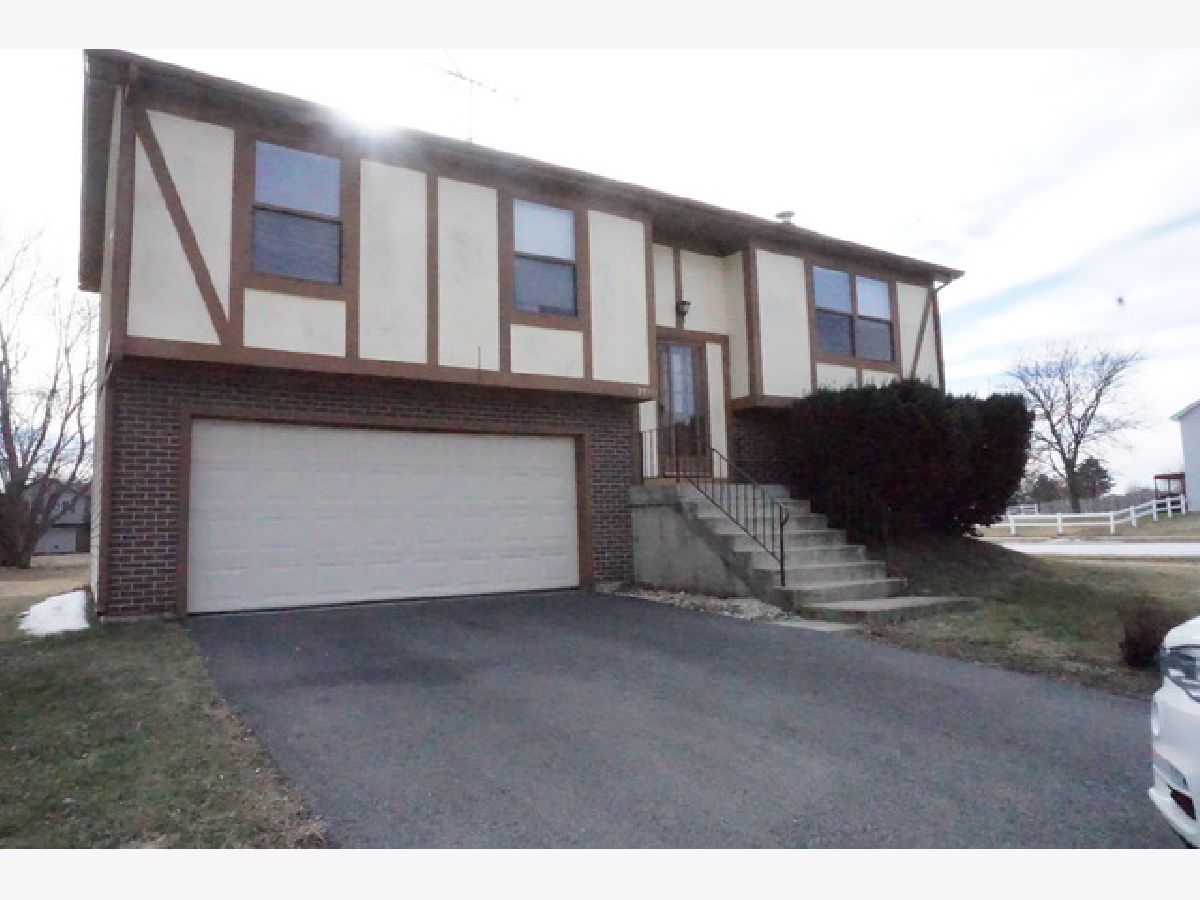 Homes & Townhomes Rented Georgetown Aurora Illinois, 3055 Timber Hill