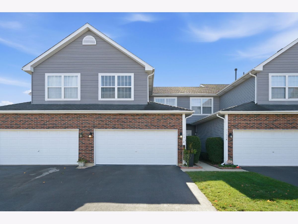  Sold Yorkville Illinois, 1512 Stoneridge