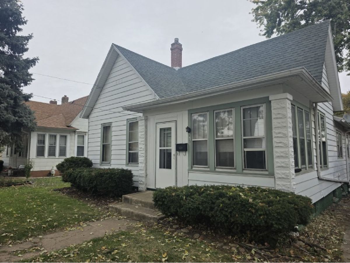 For Sale Streator Illinois, 613 Shabbona Street