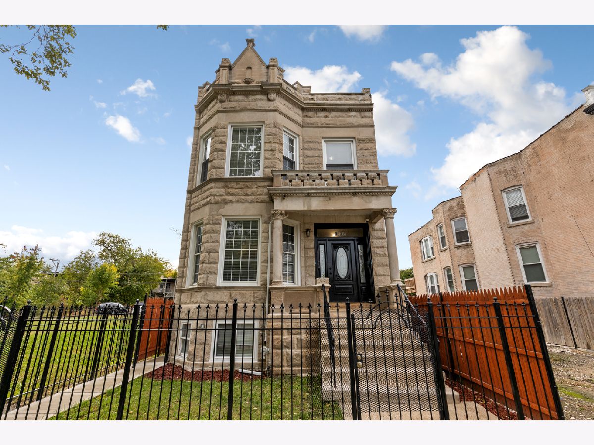 For Sale Chicago Illinois, 1826 Drake Avenue