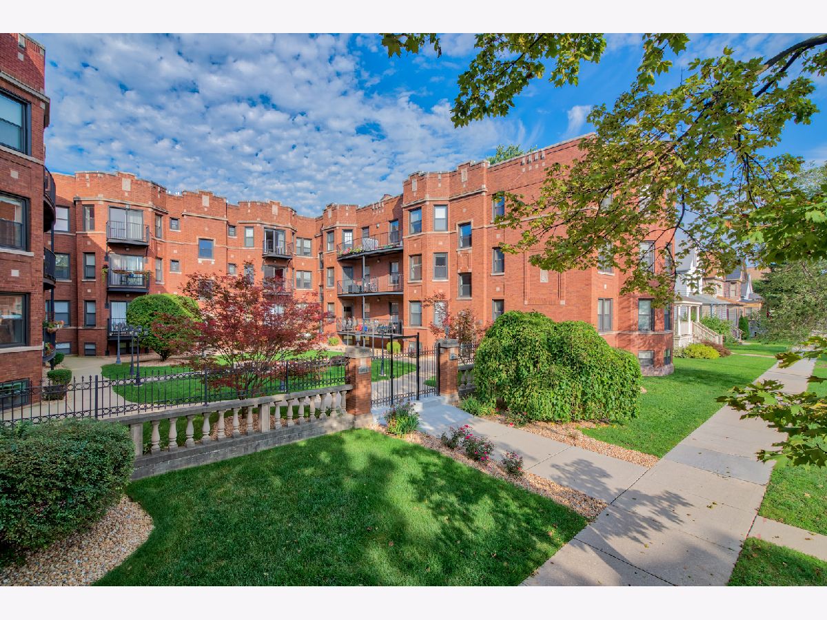 For Rent Chicago Illinois, 4016 Central Park