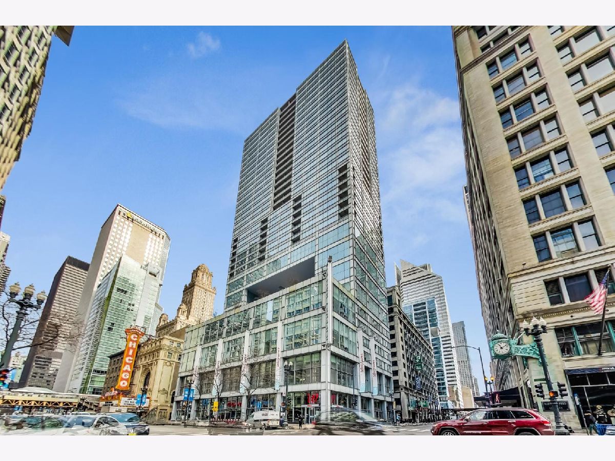 Condos & Townhomes For Sale Joffrey Tower Chicago Illinois, 8 Randolph Street