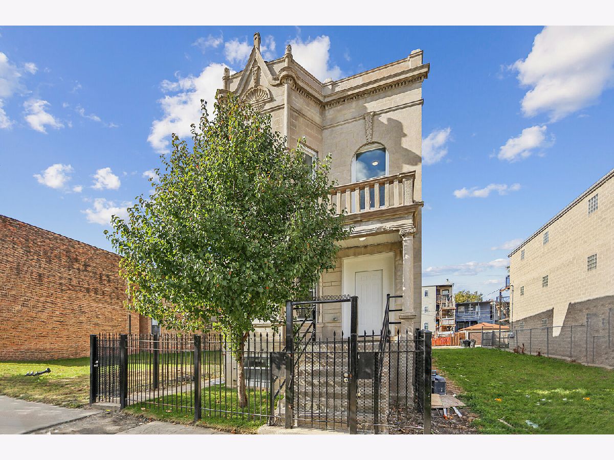 For Sale Chicago Illinois, 1220 Avers Avenue