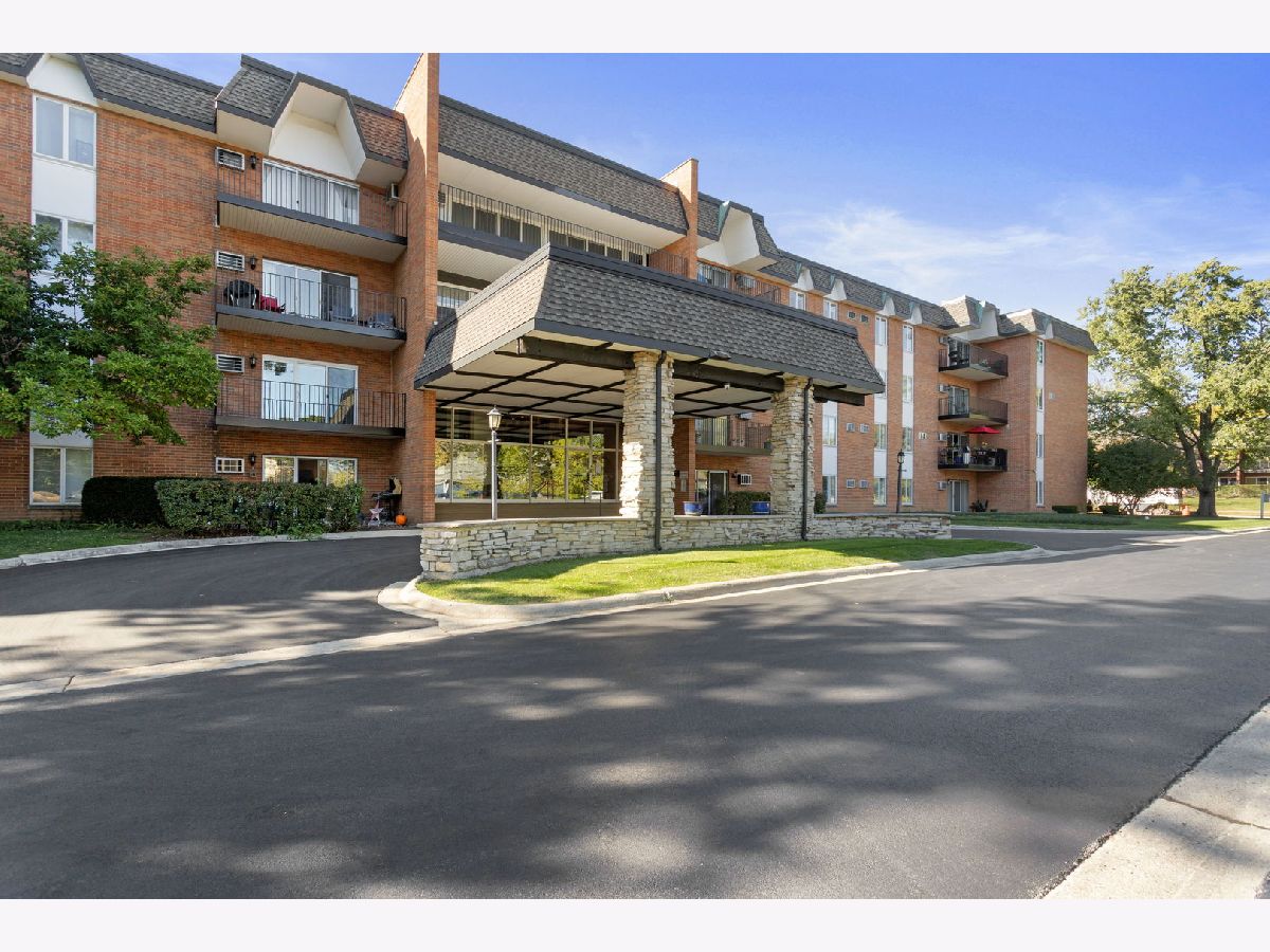  For Sale Downers Grove Illinois, 4225 Saratoga Avenue