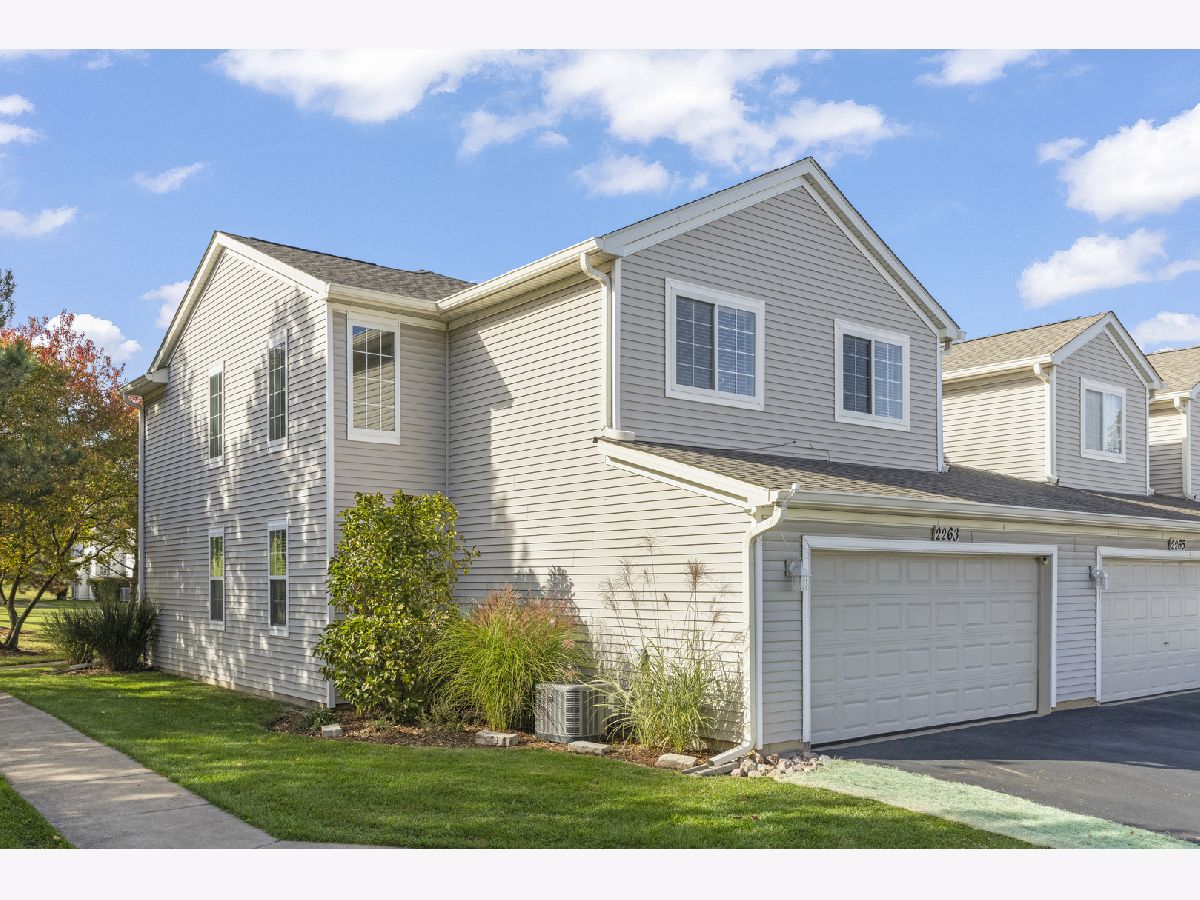  For Sale Aurora Illinois, 2263 Reflections Drive