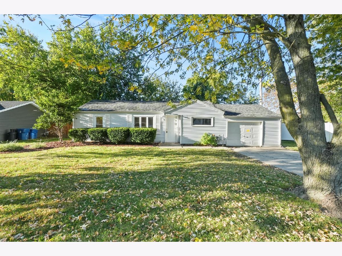 For Sale Crest Hill Illinois, 2325 University Avenue