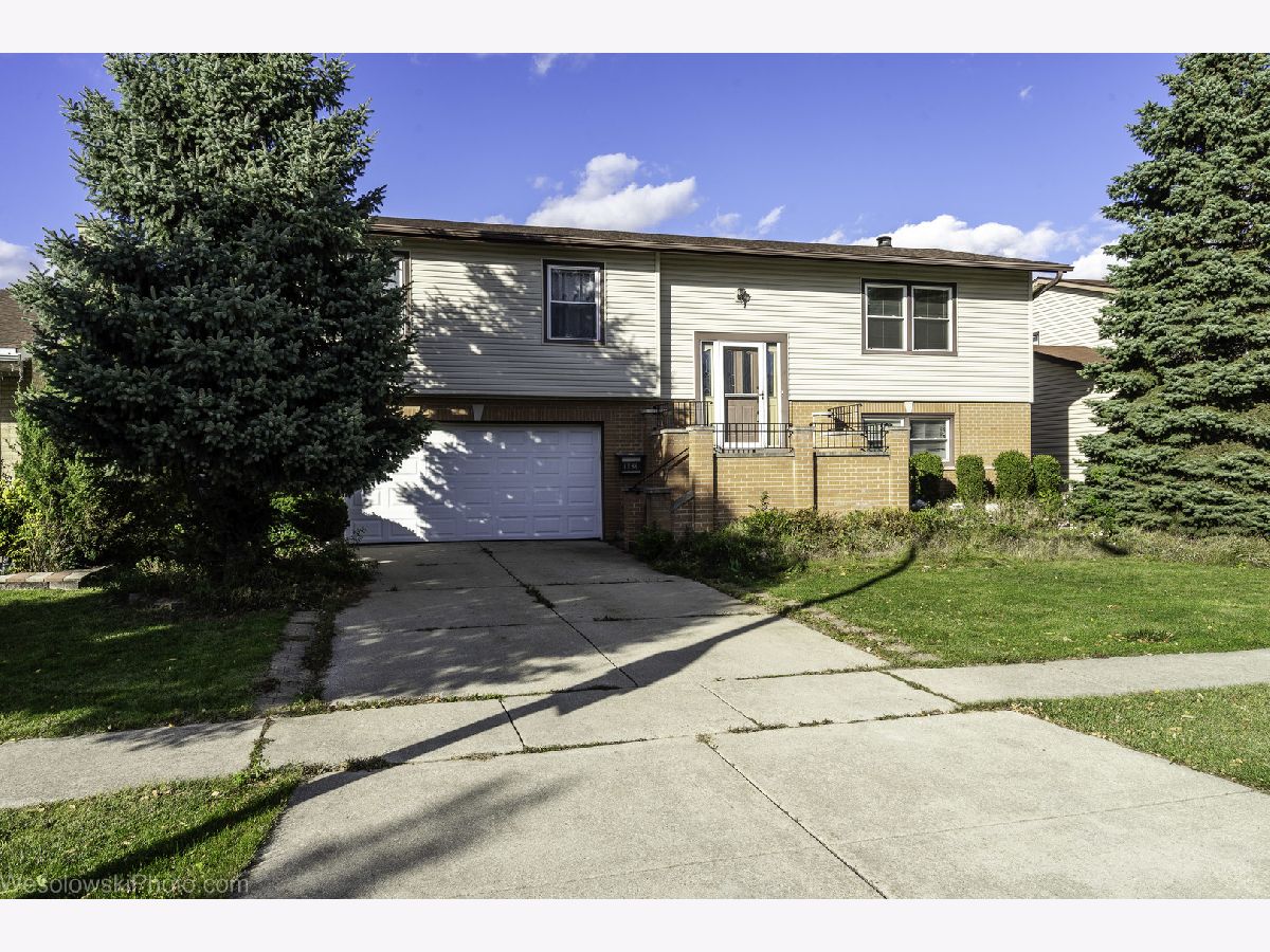 Homes For Sale Elk Ridge Villas Mount Prospect Illinois, 1822 Catalpa Lane