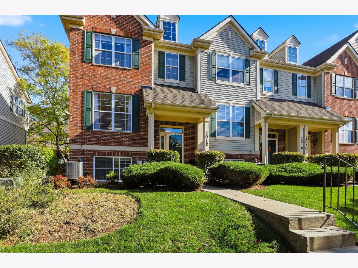  For Sale Mount Prospect Illinois, 201 Louis Street