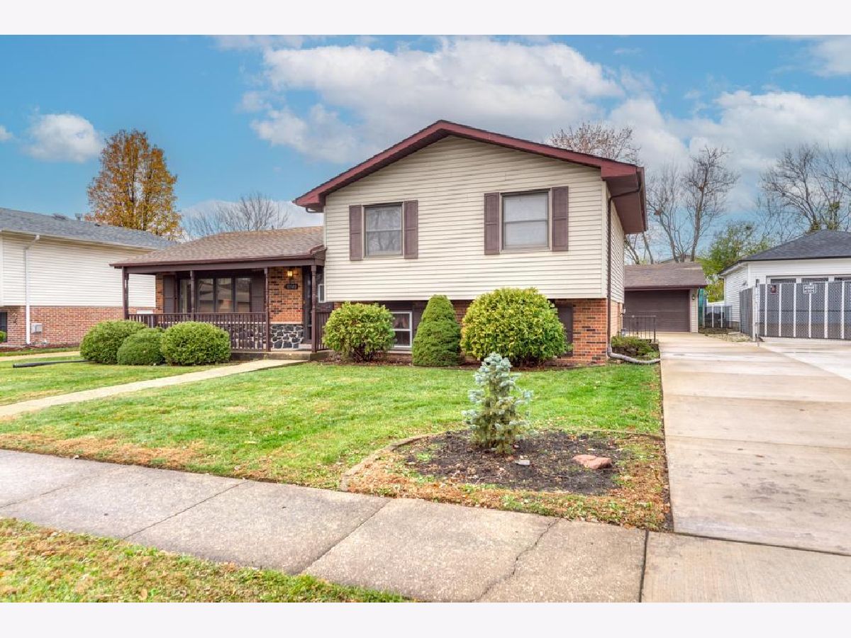  For Sale Palos Hills Illinois, 10540 Sun Valley Court