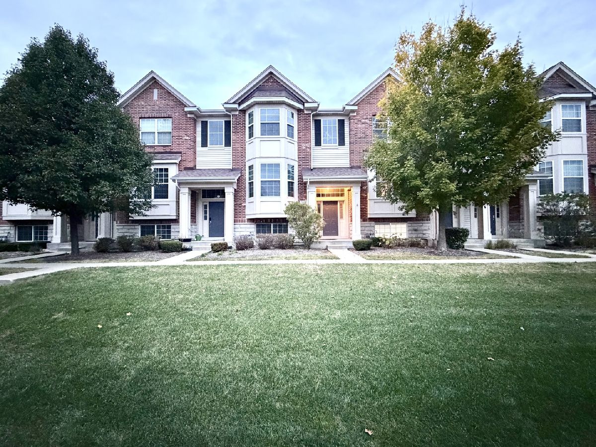 For Rent Naperville Illinois, 2911 Henley