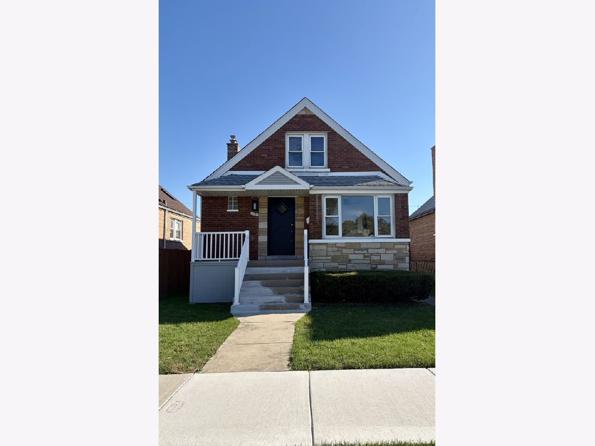  For Sale Chicago Illinois, 5745 Sayre Avenue