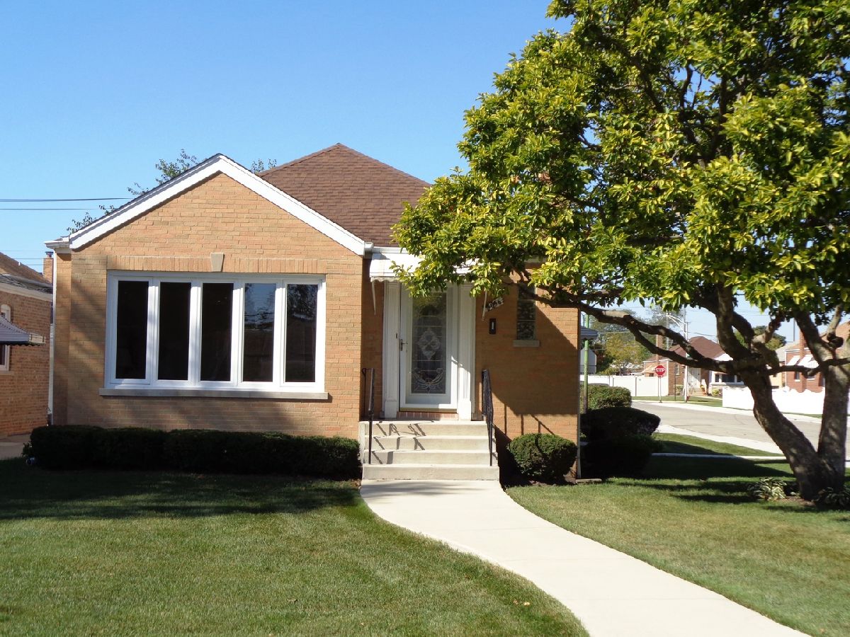 For Sale Chicago Illinois, 5056 Mont Clare Avenue