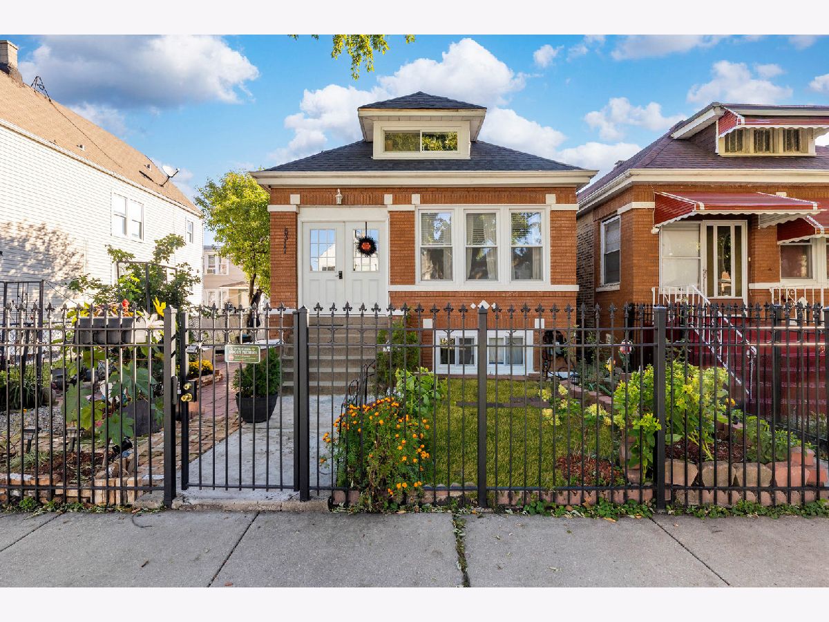  For Sale Chicago Illinois, 5317 Campbell Avenue