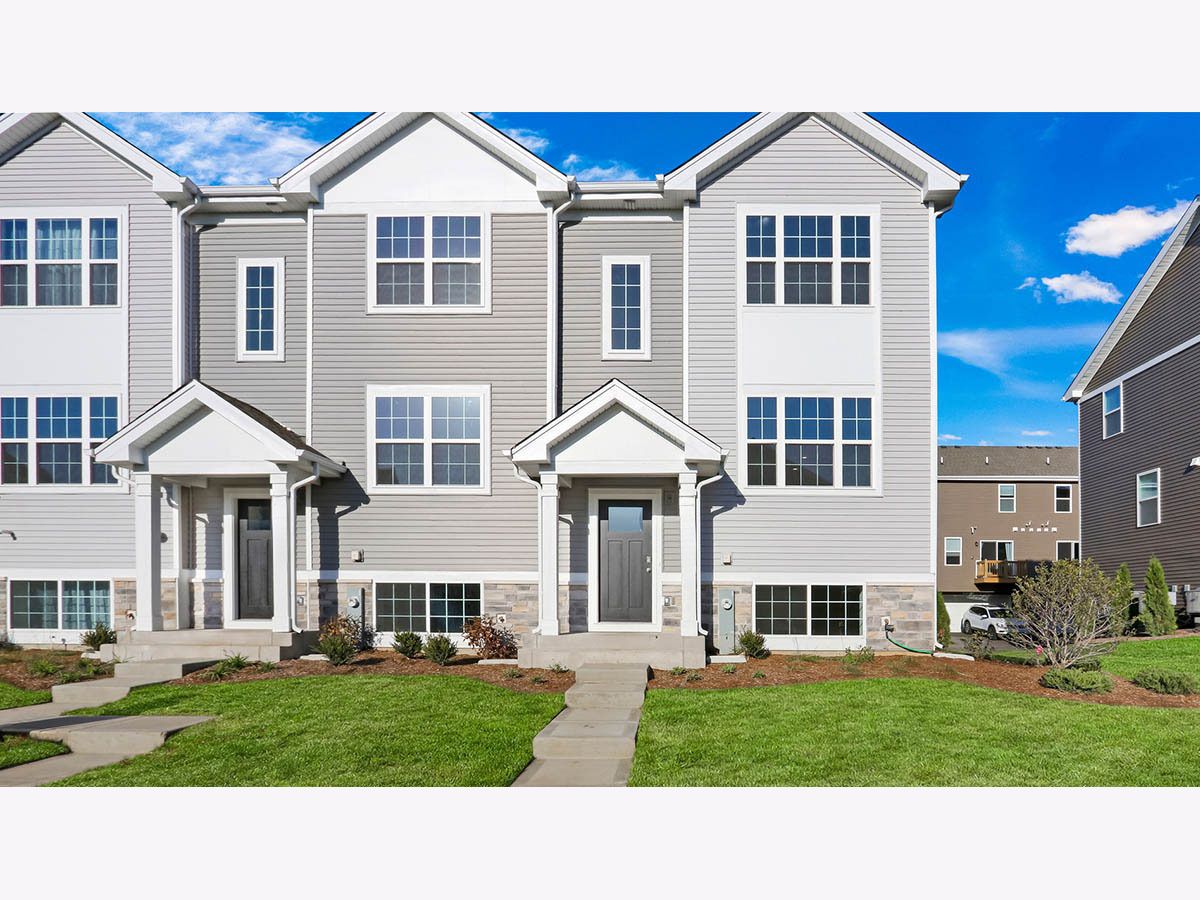 Condos & Townhomes & Homes For Sale Stonewater Wonder Lake Illinois, 6520 Linden Trail