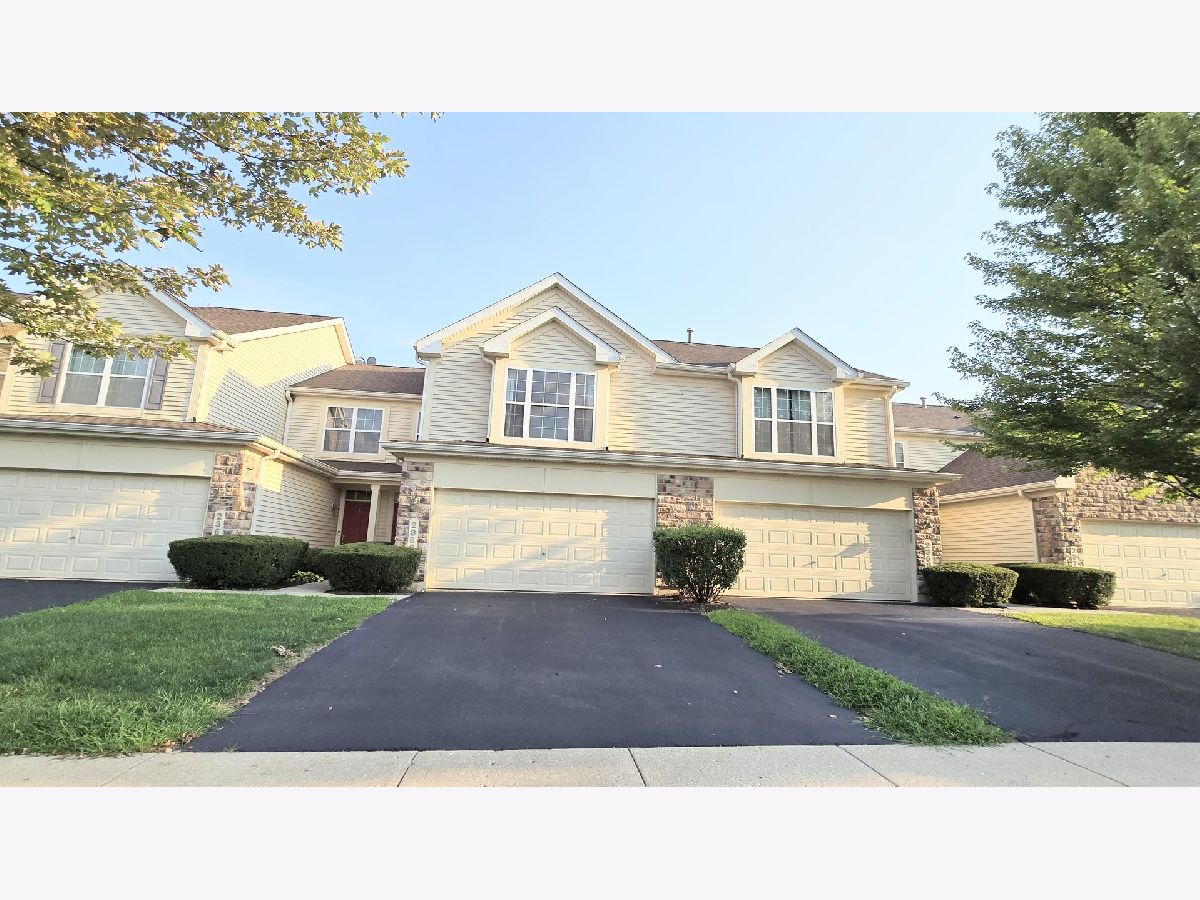  For Rent Aurora Illinois, 2366 Georgetown