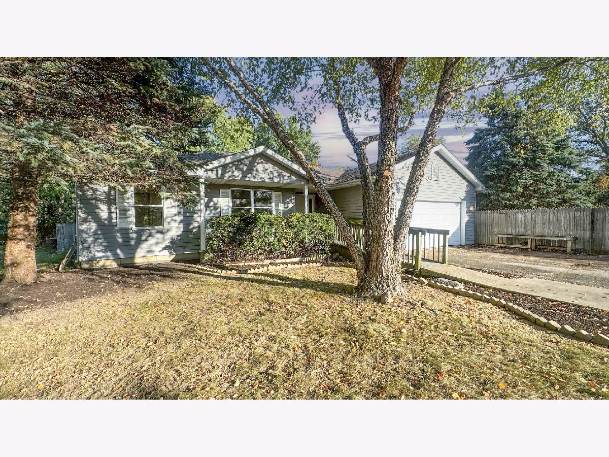  For Sale Waukegan Illinois, 36955 Garrick Avenue