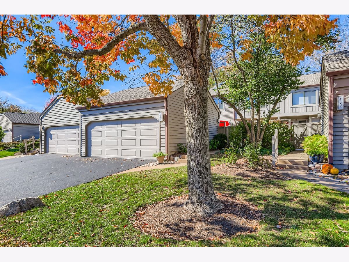 Townhomes & Condos For Sale Lake Barrington Shores Lake Barrington Illinois, 668 Shoreline Road